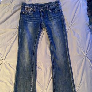 Size 29 bootcut jeans. In great shape.